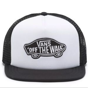 CLASSIC PATCH TRUCKER HAT